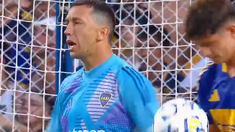 Marchesín protesta por el tanto del Globo. Marchesín protesta por el tanto del Globo.