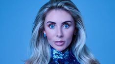 La joven fue a declarar ante la policía. La joven fue a declarar ante la policía.