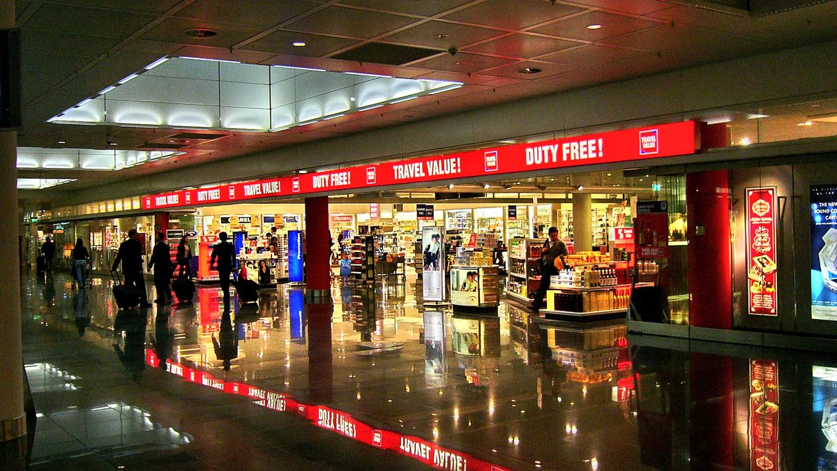 El Gobierno habilitó los free shops en fronteras t