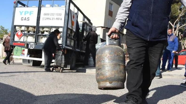 El Gobierno anunció la reanudación del pago de la ayuda social del Programa Hogar en las próximas semanas brindado por la Administración Nacional de la Seguridad Social (ANSES)