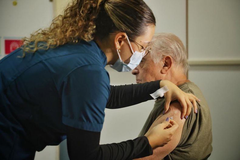 La Ciudad de Buenos Aires lanzó la campaña de vacunación antigripal en más de 85 hospitales y centros de salud