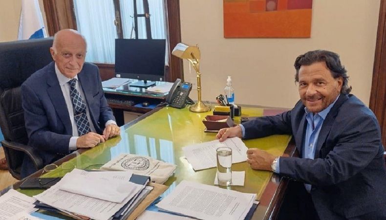 Gustavo Sáenz se reunió con Eduardo Casal.