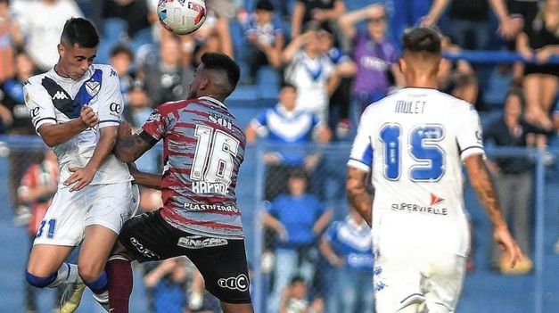 Vélez y Central Córdoba, suspendido por falta de policías