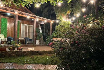 El hostal familiar está ubicado en el centro de Puerto Iguazú, Misiones.