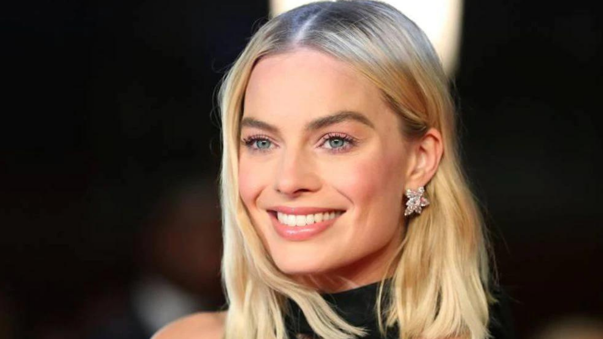 Barbie Revelan Las Primeras Imágenes Con Margot Robbie Como La Famosa Muñeca 7313