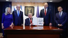 Trump celebró el acuerdo de paz y el regreso de los rehenes a Israel. Trump celebró el acuerdo de paz y el regreso de los rehenes a Israel.