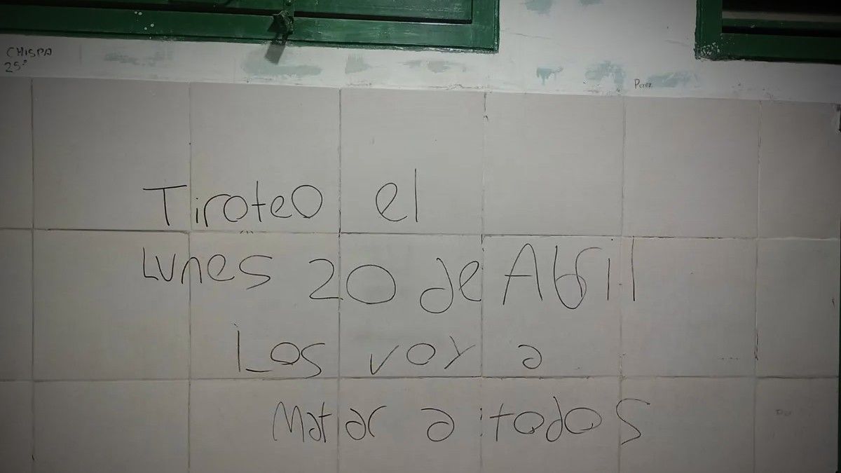 Escuelas en alerta: detuvieron a la madre de un chico que llevó la réplica de una pistola al colegio