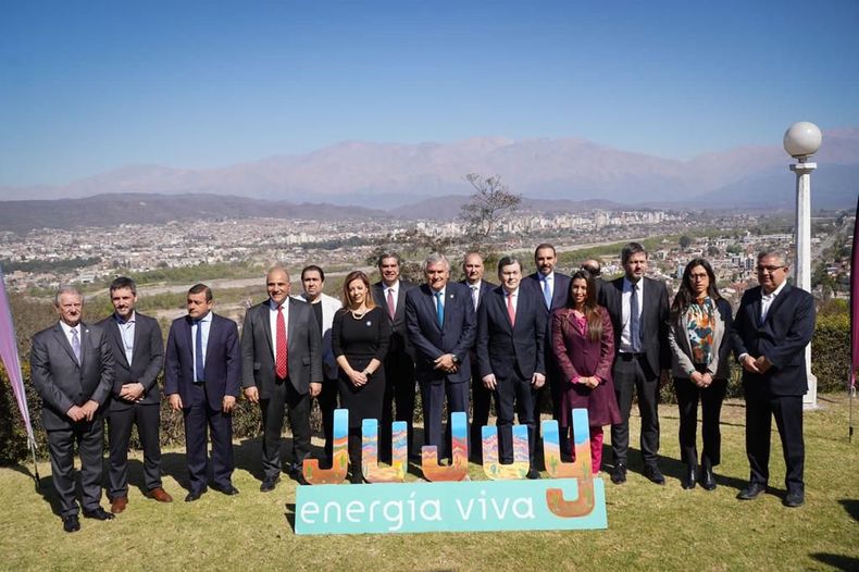 La secretaria de Energía recibió el apoyo de los gobernadores del Norte Grande.&nbsp;