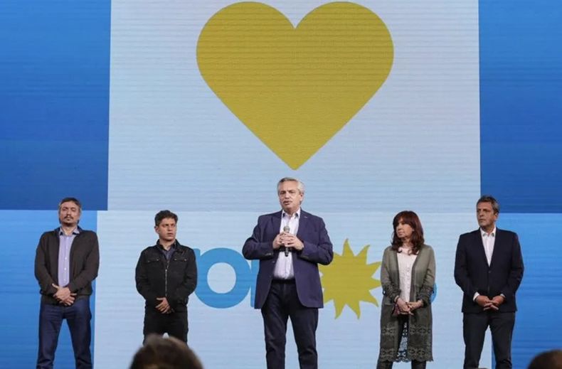 El Frente de Todos no define candidatos y Juntos por el Cambio no cesa en su pelea. El Frente de Todos no define candidatos y Juntos por el Cambio no cesa en su pelea.