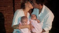 Las fotos más tiernas de las parejas famosas con sus hijos en Año Nuevo Las fotos más tiernas de las parejas famosas con sus hijos en Año Nuevo