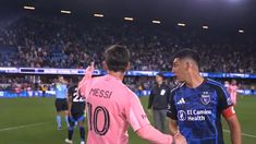 Messi encrepó al árbitro tras el empate 3 a 3 frente a San José Earthquakers Messi encrepó al árbitro tras el empate 3 a 3 frente a San José Earthquakers