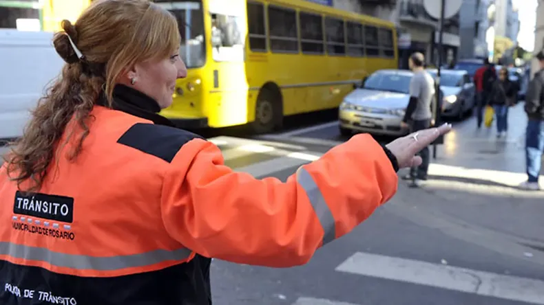 Atención ansiosos: qué multa pueden recibir los automovilistas por un detalle de sus acompañantes