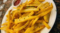 Sus papas fritas son suves por dentro y crujientes y doradas por fuera. Sus papas fritas son suves por dentro y crujientes y doradas por fuera.