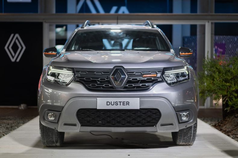 Así lucen los nuevos faros delanteros LED con DRL integrados