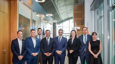 Macri y Suárez visitaron al Centro de Monitoreo Urbano junto al ministro Waldo Wolff. Macri y Suárez visitaron al Centro de Monitoreo Urbano junto al ministro Waldo Wolff.