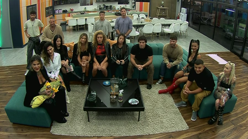 Los participantes de ﻿Gran Hermano fueron a votar luego del reingreso de dos participantes.