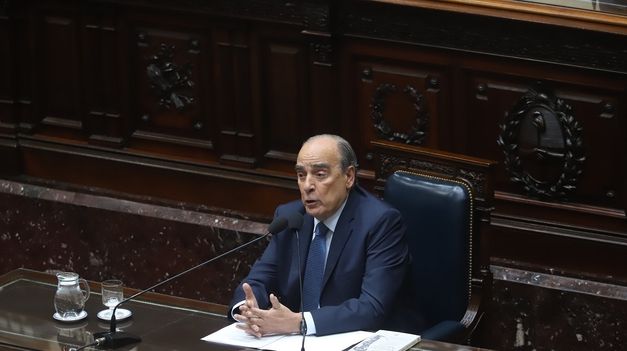 Los legisladores presentaron más de 900 preguntas para Francos.