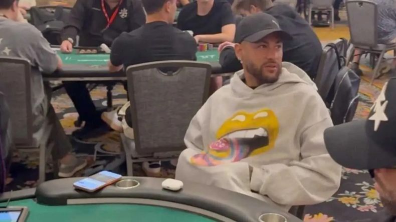 Neymar fue a Las Vegas a jugar al póker.