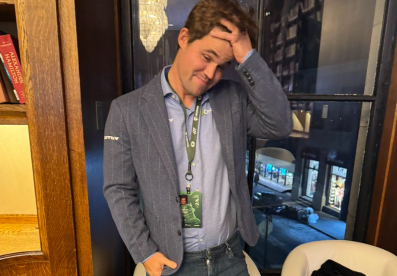 Carlsen fue excluido de la novena ronda del torneo y decidió retirarse también de las partidas restantes.