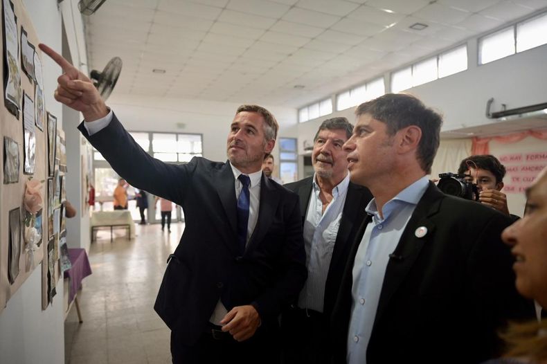 El intendente Federico Ach&aacute;val inaugur&oacute; las escuelas junto al gobernador Axel Kicillof.