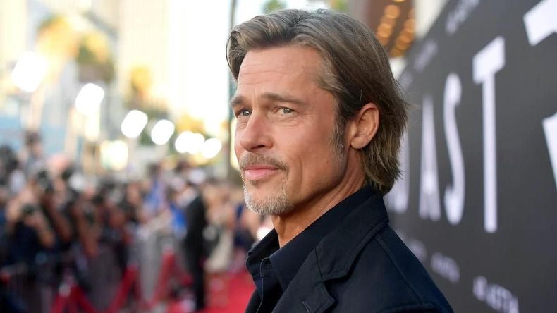 Un joven de Junin parecido a Brad Pitt arrasó en la plataforma oriental.