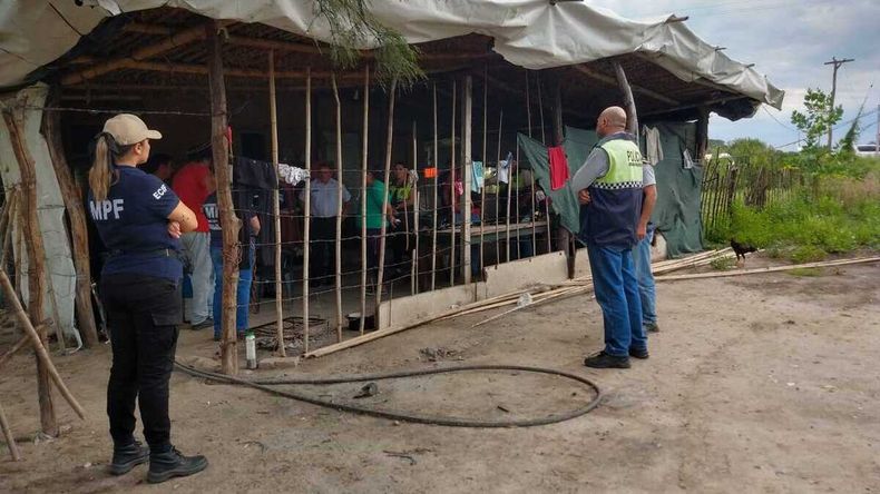 Los rastrillajes se realizan en la localidad tucumana de Atahona.