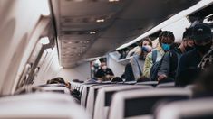 Porel aumento de casos del COVID, Brasil impone el uso de barbijos en losaeropuertos y aviones Porel aumento de casos del COVID, Brasil impone el uso de barbijos en losaeropuertos y aviones