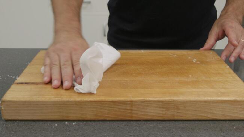 Cómo limpiar correctamente las tablas de cortar de madera.