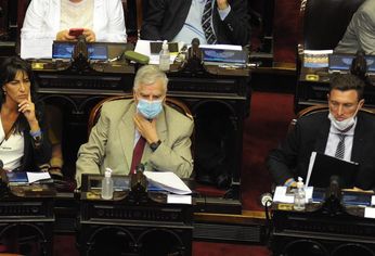Natalia de la Sota, Carlos Gutiérrez e Ignacio García Aresca, diputados del bloque Córdoba Federal.