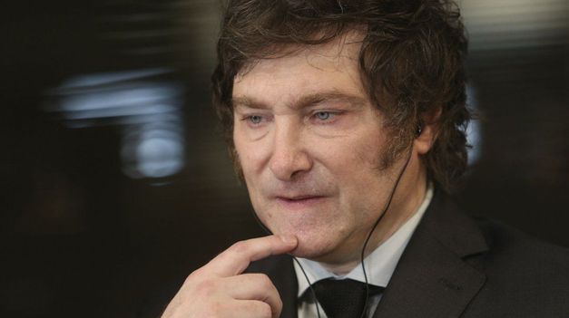 Son más de 300 reformas diseñadas para desarmar regulaciones.