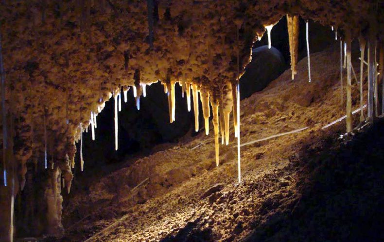 La Caverna de las Brujas