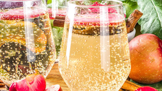 Rusia: al menos 29 muertos por consumir sidra adulterada. Rusia: al menos 29 muertos por consumir sidra adulterada.