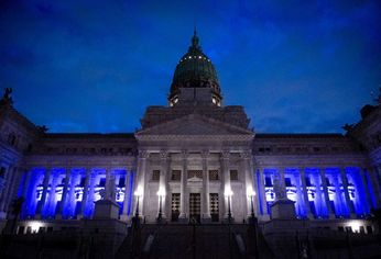 Edificios de la Ciudad se iluminarán por la Semana Azul.