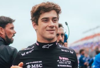 Colapinto sonríe por el apoyo argentino