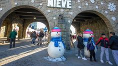 Una intensa nevada cayó en Bariloche desde la madrugada del sábado.