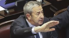 Cobos propone un Servicio Cívico Voluntario para que los jóvenes terminen sus estudios obligatorios