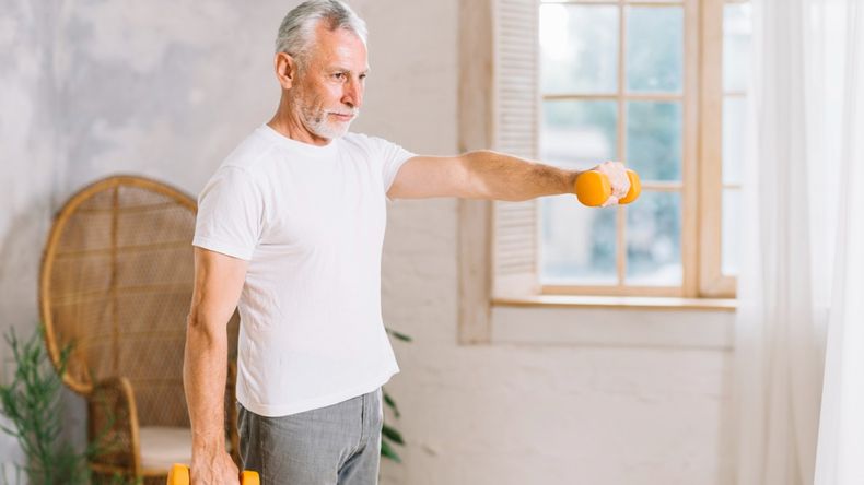 El mejor ejercicio físico para mayores de 70 años para mantenerse sano.