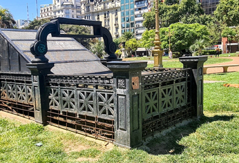 C5N | Entrada Correo Neumático Plaza Mariano Moreno Congreso Buenos Aires