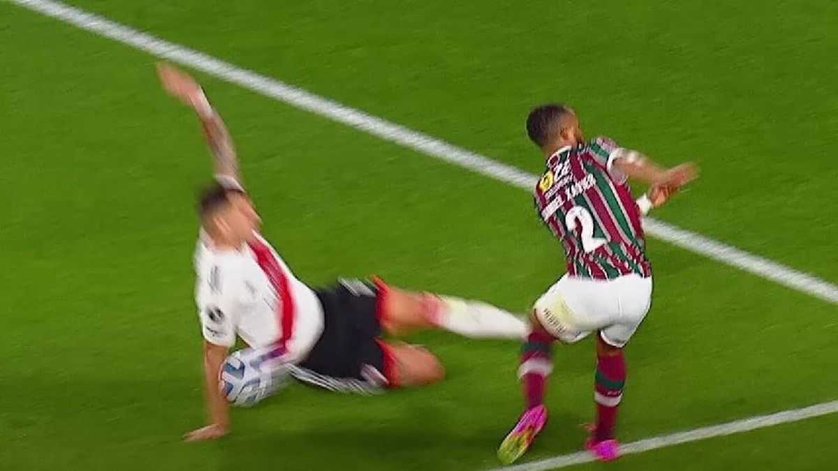 ¿por Qué El Arbitro No Cobró Penal En El Partido De River Fluminense