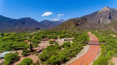 Alemanía es un pintoresco pueblo ubicado en el corazón de los Valles Calchaquíes Alemanía es un pintoresco pueblo ubicado en el corazón de los Valles Calchaquíes