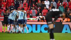 Racing alcanzó la igualdad a través de un penal de Rojas. Racing alcanzó la igualdad a través de un penal de Rojas.
