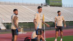 Di María, junto a Otamendi y Paredes. Fideo podria dejar el 11 para enfrentar a Chile. Di María, junto a Otamendi y Paredes. Fideo podria dejar el 11 para enfrentar a Chile.