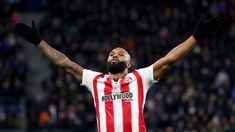 Este jugador es el máximo goleador brasileño en una temporada de Premier League. Este jugador es el máximo goleador brasileño en una temporada de Premier League.