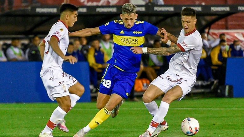 Boca busca volver al triunfo ante el golpeado Huracán en La Bombonera