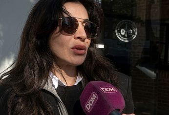 Gianinna Maradona a corazón abierto en un cuarto intermedio del juicio por la muerte de su padre. Gianinna Maradona a corazón abierto en un cuarto intermedio del juicio por la muerte de su padre.