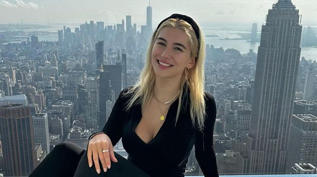 Laura Vázquez.