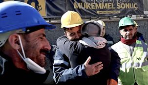 Terremoto en Turquía: rescataron a dos jóvenes tras 11 días bajo los escombros.