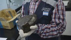 La Aduana frenó el ingreso de un meteorito al país. La Aduana frenó el ingreso de un meteorito al país.