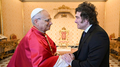 El Papa recibió a Javier Milei y confirmó que visitará Argentina.