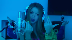 Shakira lanzará una nueva canción el día del cumpleaños de Piqué. Shakira lanzará una nueva canción el día del cumpleaños de Piqué.